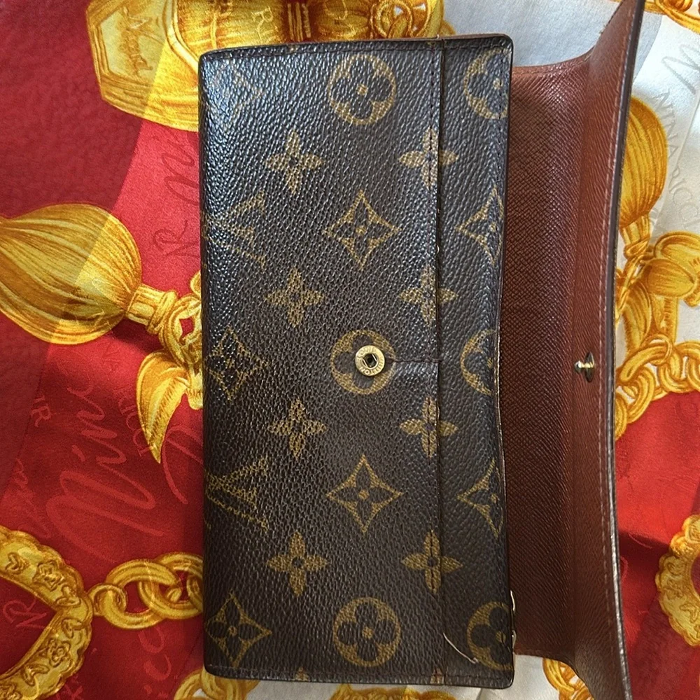 Louis Vuitton Monogram Coated Canvas Wallet with unbranded chain Made in France - Picture 4 of 8